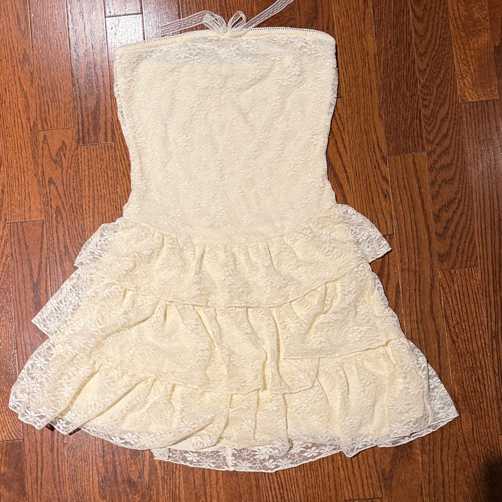 Elegant Cream Lace Tiered Dress
